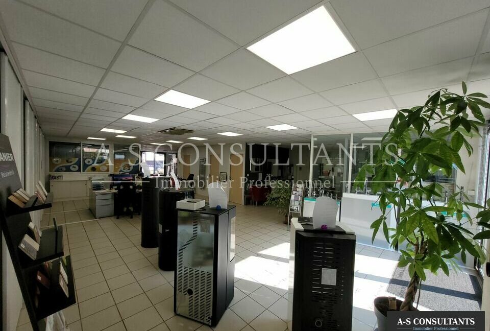 LOCAL COMMERCIAL A VENDRE ANNONAY 821978251_07_0106_2.jpg