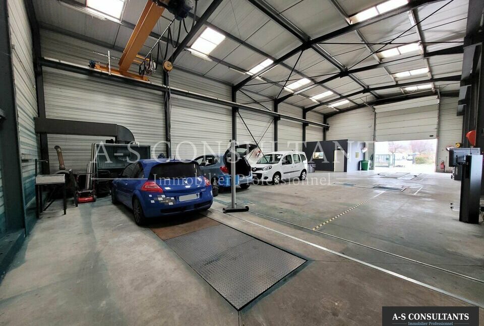 LOCAL D'ACTIVITE A VENDRE LA FRETTE 075399556_38_0205_5.jpg