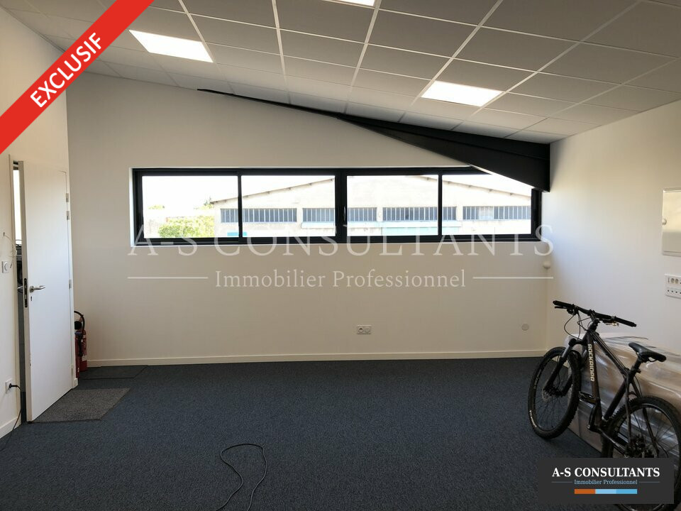 BUREAUX LOCATION DECINES CHARPIEU 139246714_69_0176_2.jpg
