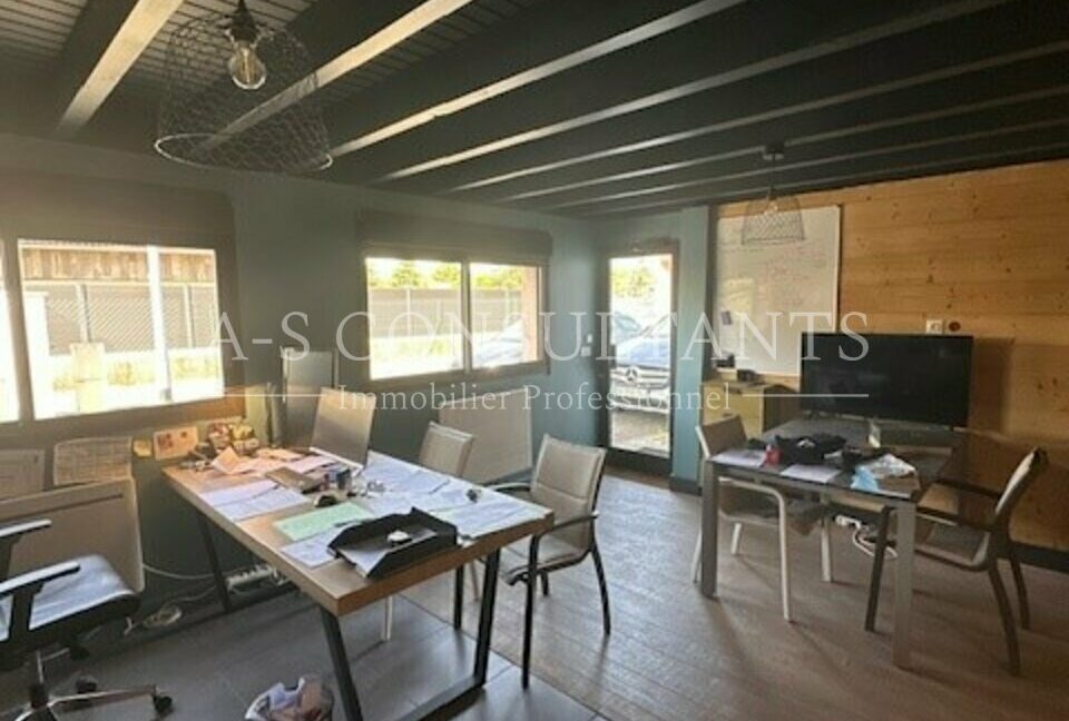 LOCAL COMMERCIAL LOCATION LA RAVOIRE 231575855_73_0067_6.jpg