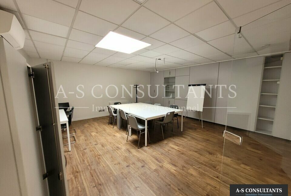 BUREAUX LOCATION DAVEZIEUX 302298416_07_0114_8.jpg