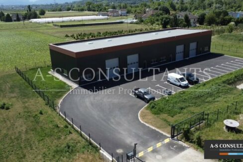 LOCAL D'ACTIVITE LOCATION SAINT GENIX SUR GUIERS 335215351_73_0050_5.jpg