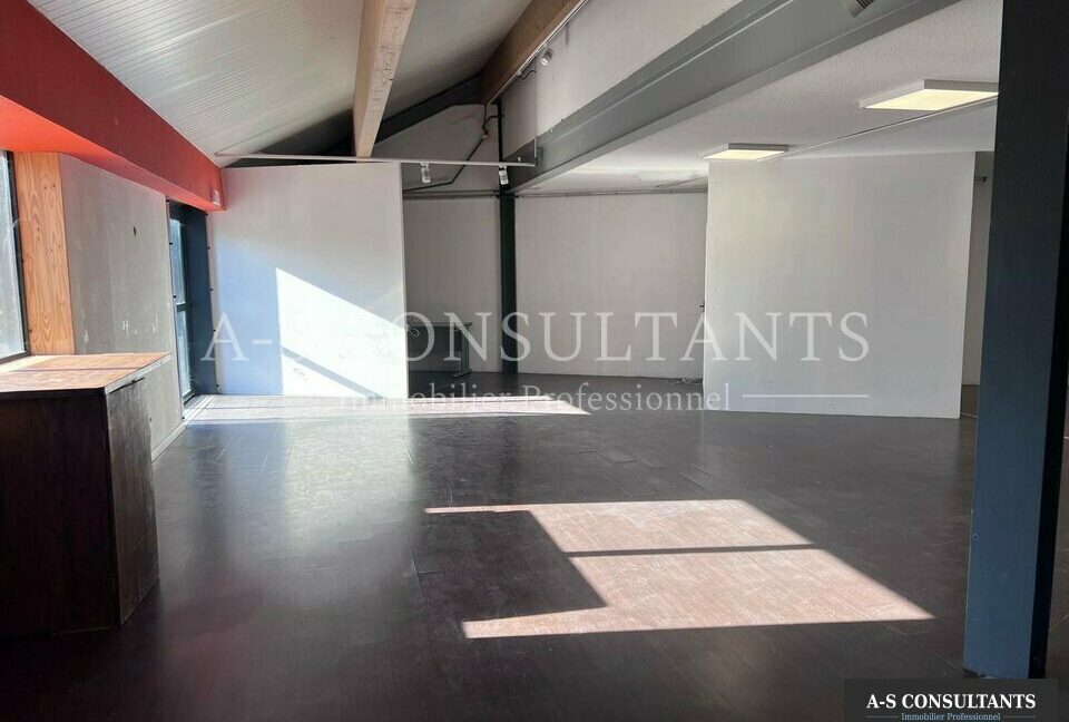 LOCAL COMMERCIAL LOCATION TOURNON 342721405_73_0238_3.jpg
