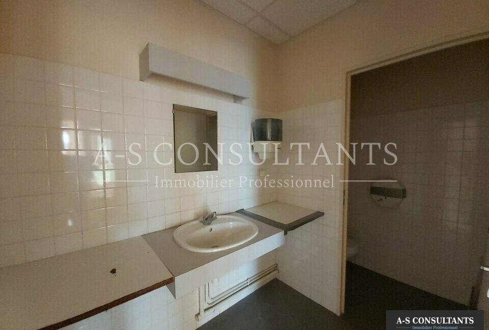 BUREAUX A VENDRE BOURGOIN JALLIEU 38_0132_4.jpg
