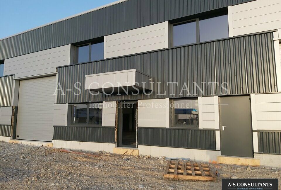 LOCAL D'ACTIVITE LOCATION MARCILLOLES 38_0164_8.jpg