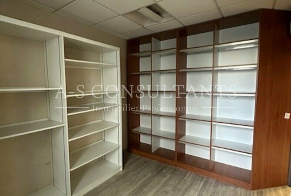 BUREAUX LOCATION CHAMBERY 485813824_73_0223_10.jpg
