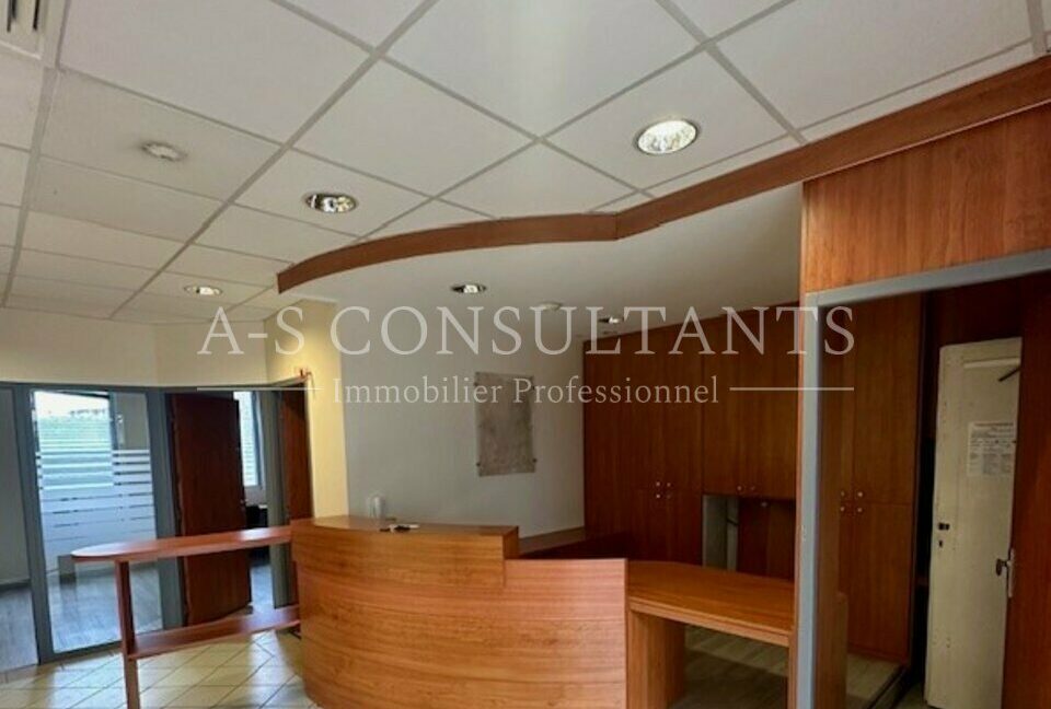 BUREAUX LOCATION CHAMBERY 485815776_73_0223_12.jpg
