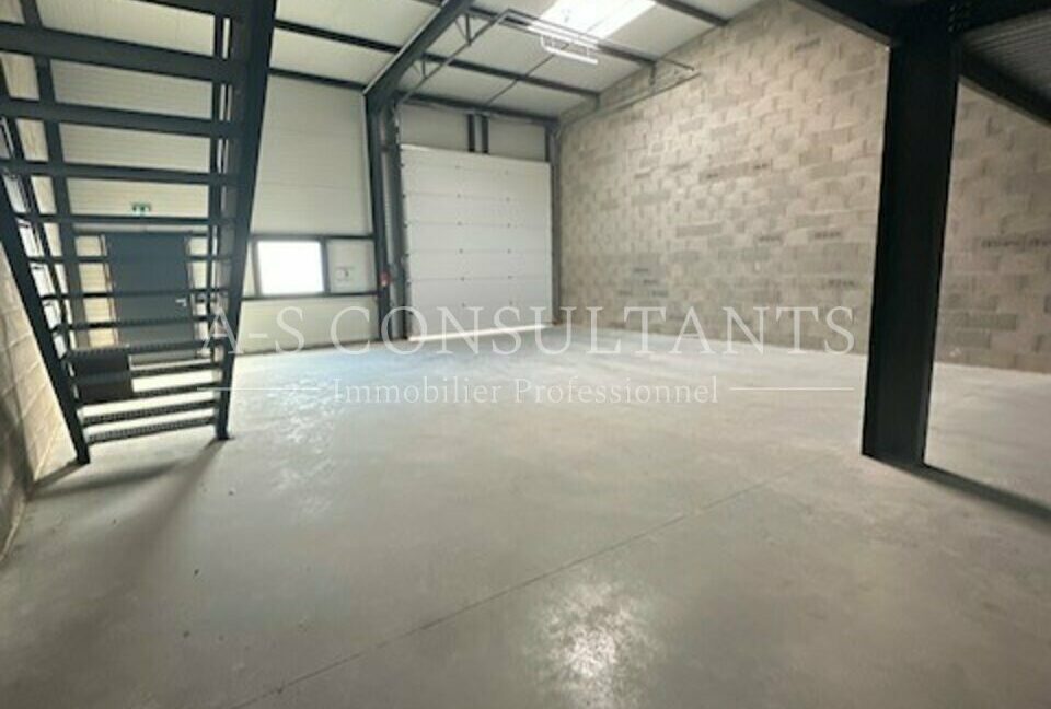 ENTREPOT LOCATION ARBIN 565089598_73_0257_5.jpg