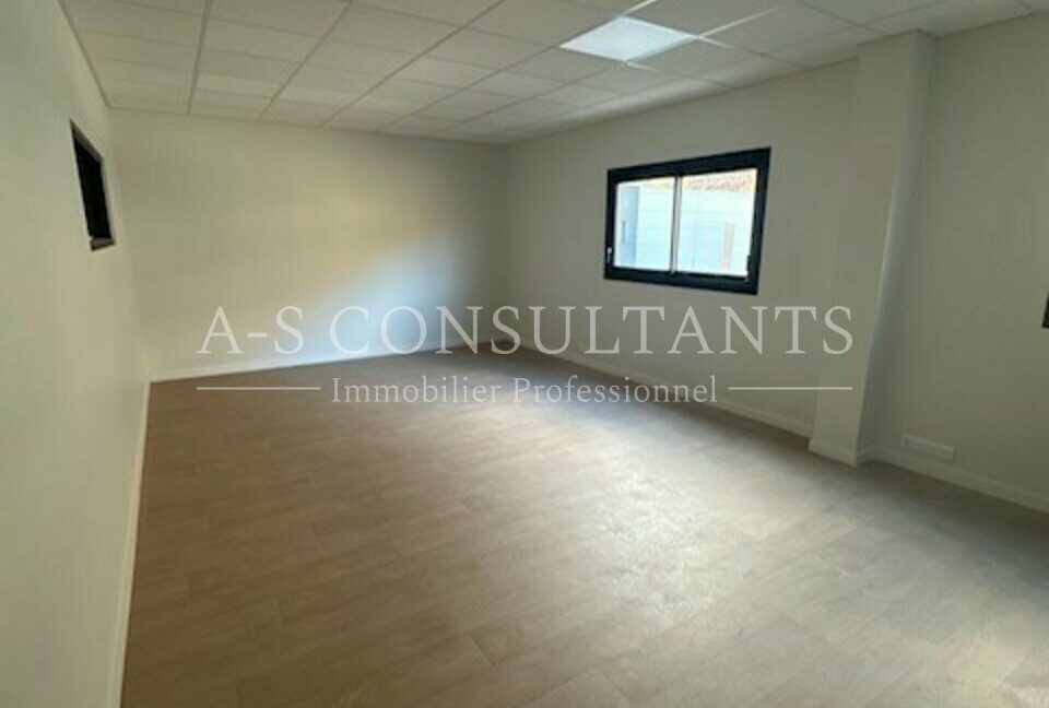 ENTREPOT LOCATION ARBIN 565093418_73_0257_8.jpg