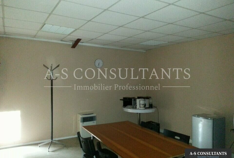 LOCAL D'ACTIVITE LOCATION FEYZIN 595681523_69_0179_1.jpg