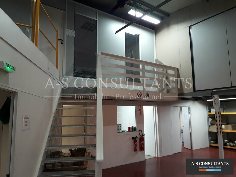 LOCAL D'ACTIVITE LOCATION FEYZIN 595684229_69_0179_3.jpg