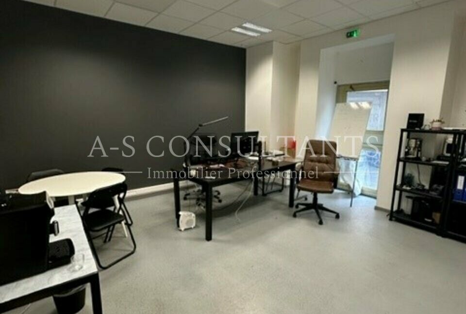 LOCAL COMMERCIAL LOCATION CHAMBERY 714490834_73_0200_4.jpg