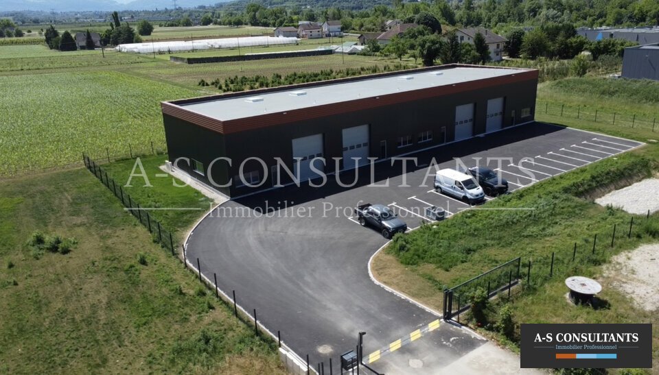 LOCAL D'ACTIVITE LOCATION SAINT GENIX SUR GUIERS 335215351_73_0050_5.jpg