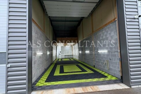 ENTREPOT LOCATION FAVERGES 362477879_74_0038_1.jpg