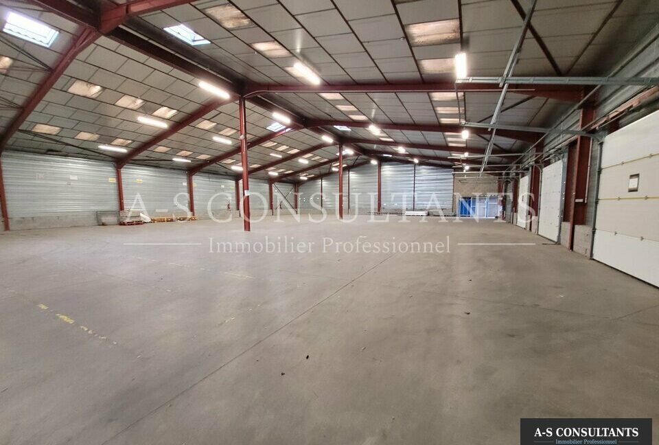 ENTREPOT LOCATION SAINT-PRIEST 848876463_69_0178_3.jpg