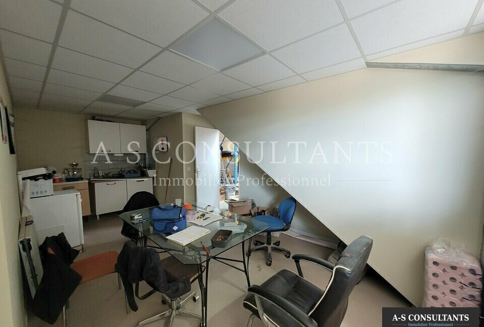 LOCAL D'ACTIVITE LOCATION SAINT CYR 607607994_07_0146_3.jpg
