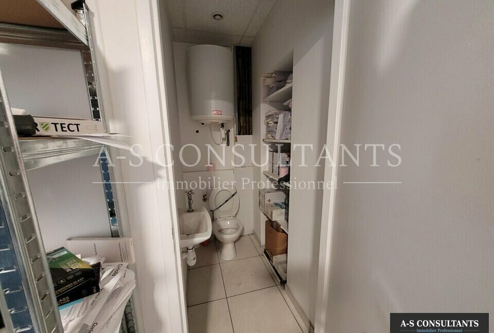 LOCAL COMMERCIAL A VENDRE RIVES 389555412_38_0290_5.jpg