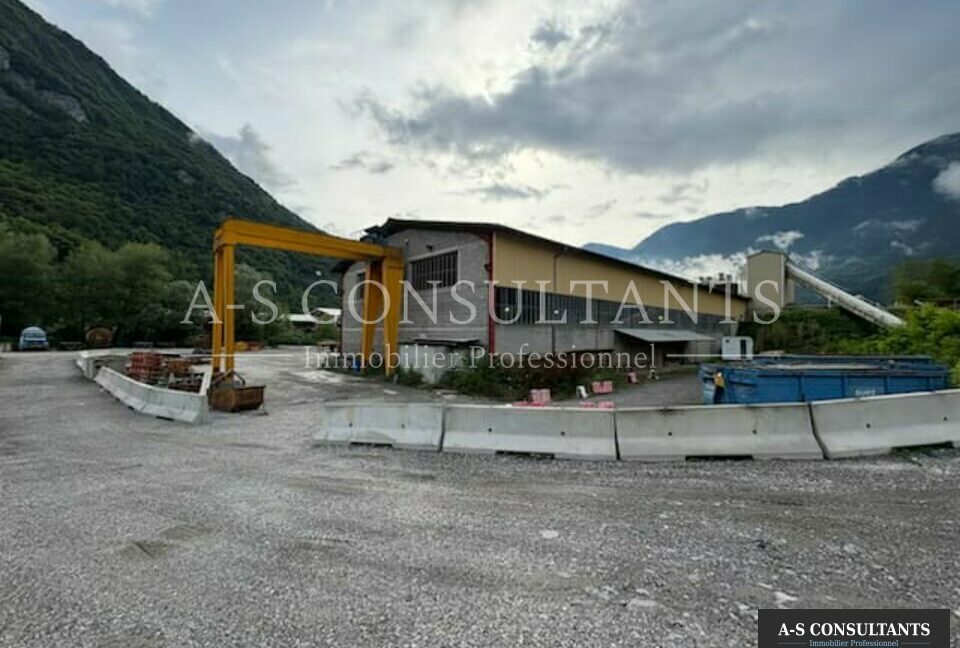 ENTREPOT LOCATION SAINT-FERRÉOL 400156460_74_0110_3.jpg