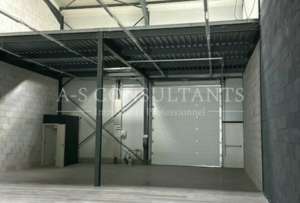 LOCAL COMMERCIAL LOCATION CHIGNIN 424893643_73_0283_10.jpg