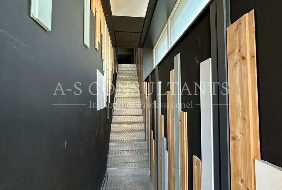 LOCAL D'ACTIVITE LOCATION PORTE-DE-SAVOIE 686931988_73_0278_16.jpg