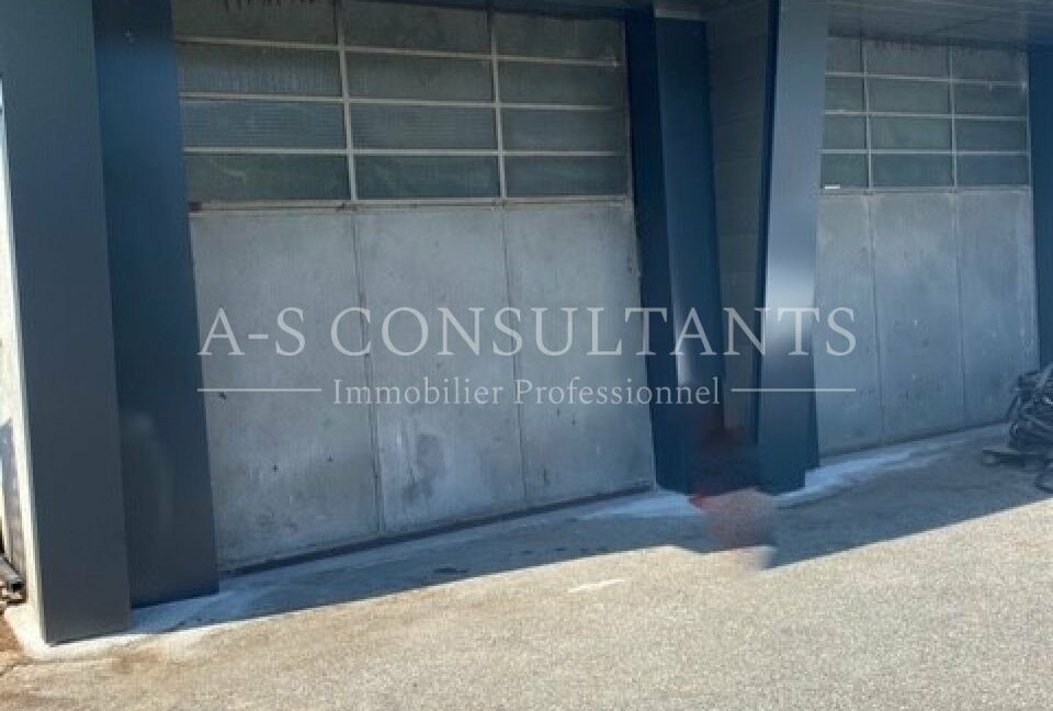 LOCAL COMMERCIAL LOCATION CHALLES LES EAUX 73_0007_2.jpg