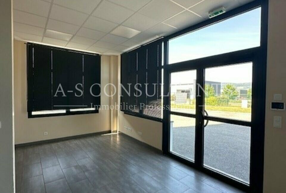 BATIMENT INDUSTRIEL LOCATION SAINT FELIX 935781165_74_0111_7.jpg