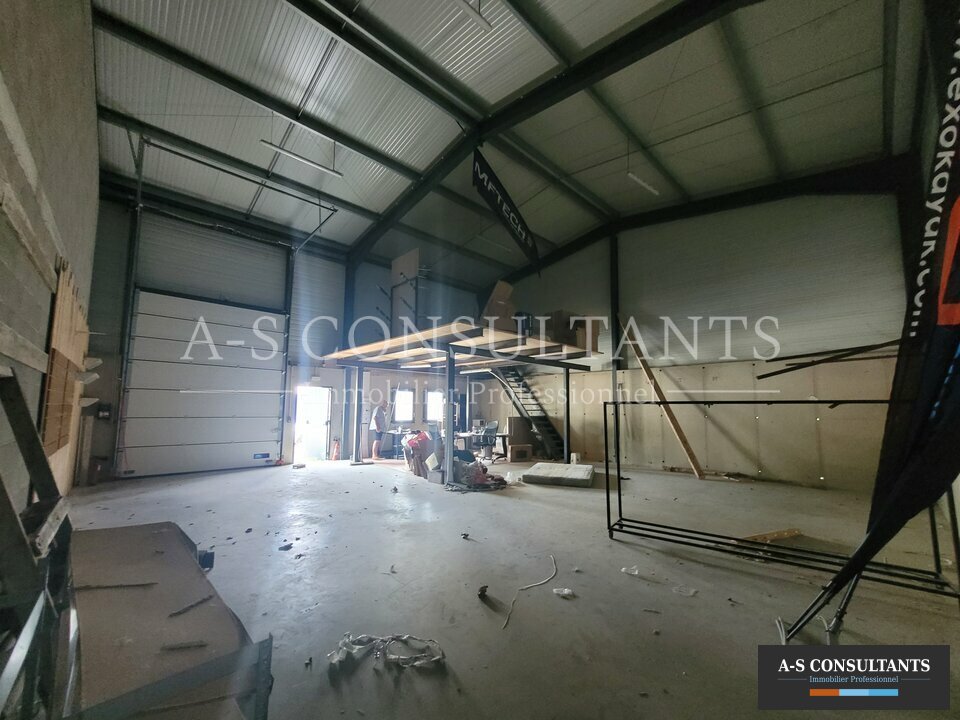 LOCAL D'ACTIVITE LOCATION SAINT PIERRE DE BOEUF 231428221_42_0070_3.jpg