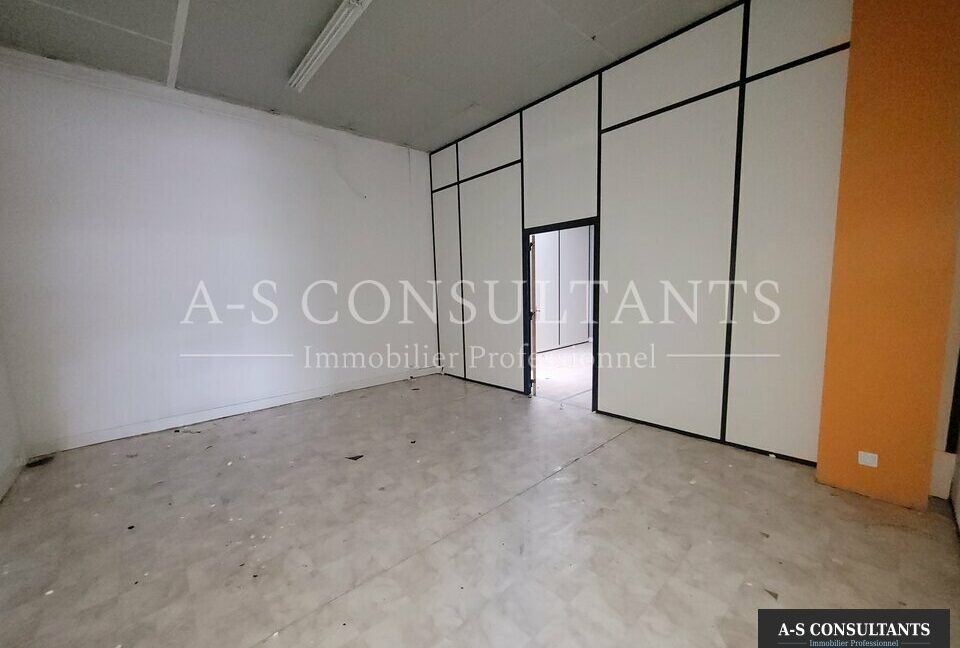 LOCAL COMMERCIAL LOCATION DAVEZIEUX 305726492_07_0140_2.jpg