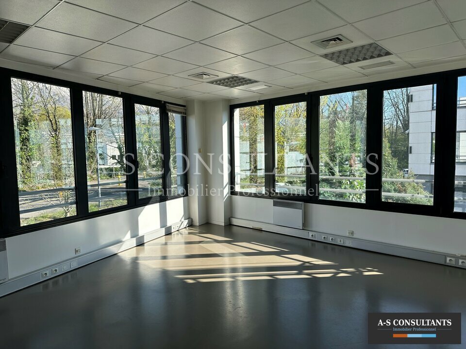 BUREAUX LOCATION MEYLAN 331013693_38_0348_1.jpg