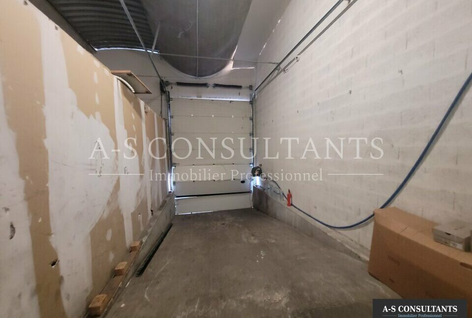 ENTREPOT LOCATION SAINT-PRIEST 669457726_69_0183_2.jpg