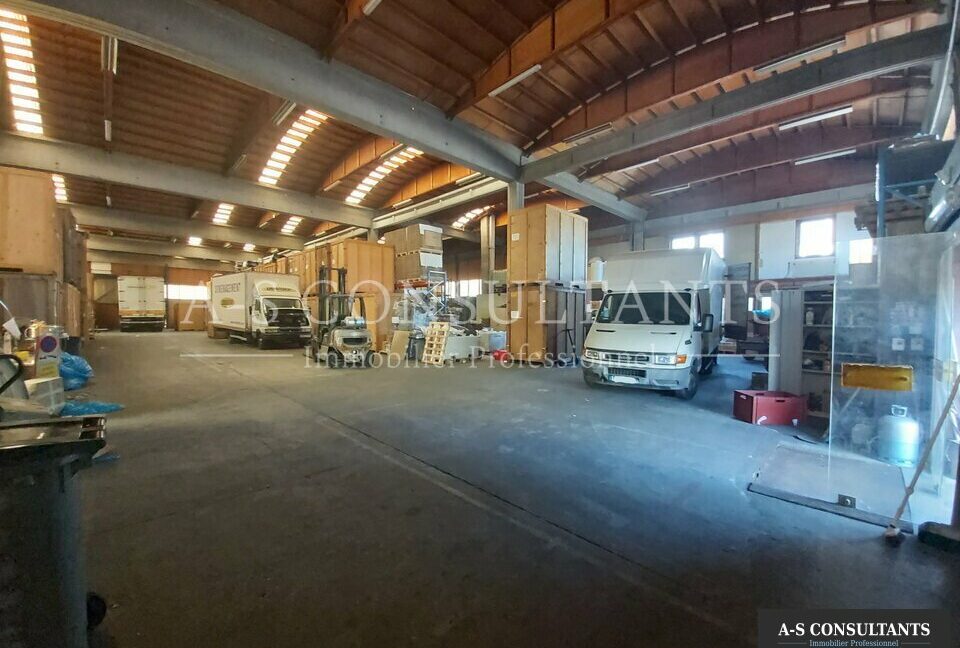 ENTREPOT A VENDRE SAINT PRIEST 69_0079_3.jpg