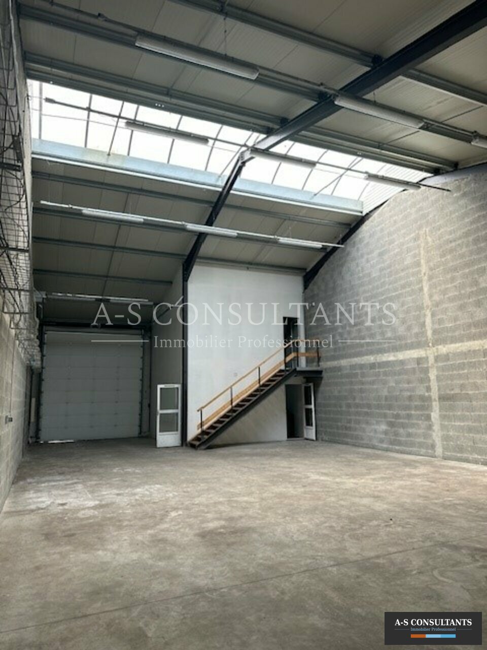 ENTREPOT LOCATION SAINT-FÉLIX 834021915_74_0099_2.jpg