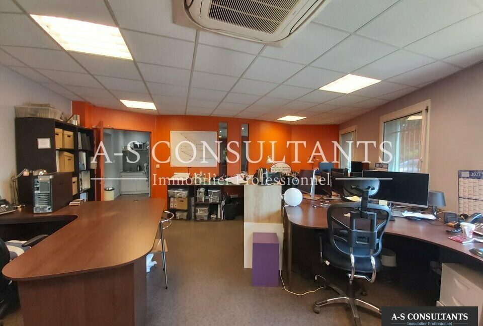 LOCAL D'ACTIVITE LOCATION TOUSSIEU 304564067_69_0160_7.jpg