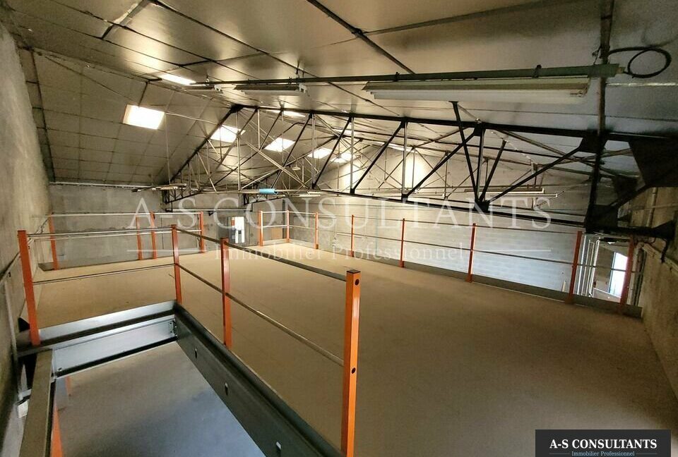 LOCAL D'ACTIVITE LOCATION DOMARIN 356066812_38_0252_6.jpg