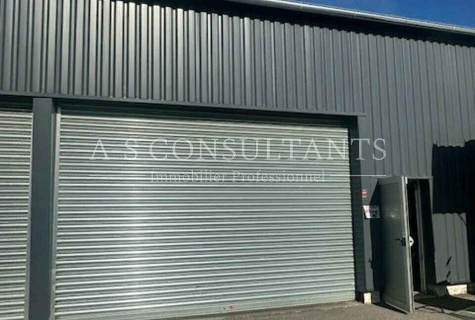 ENTREPOT A VENDRE SAINT VINCENT DE MERCUZE 38_0341_6.jpg