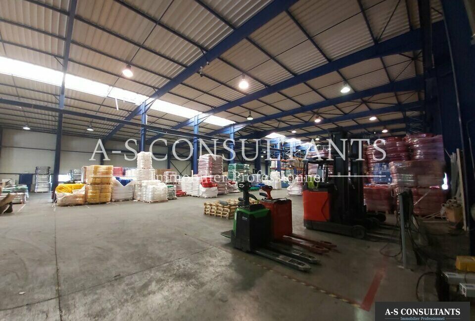 LOCAL D'ACTIVITE LOCATION VIRIVILLE 38_0371_2.jpg