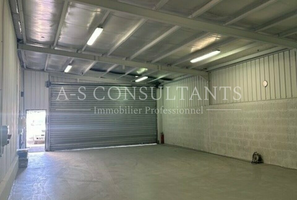 ENTREPOT LOCATION CHAMBÉRY 407266408_73_0294_4.jpg