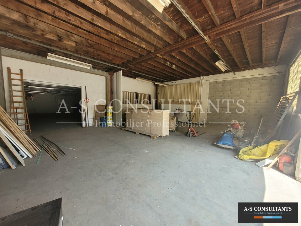 LOCAL D'ACTIVITE A VENDRE MOTTIER 432294536_38_0247_1.jpg