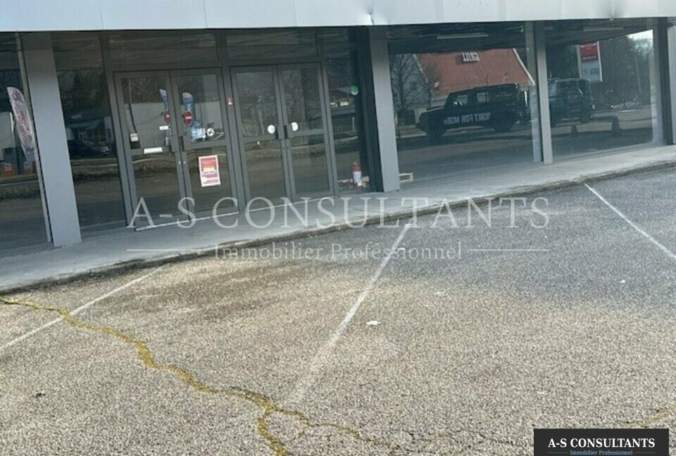 LOCAL COMMERCIAL LOCATION LA RAVOIRE 704410856_73_0258_5.jpg