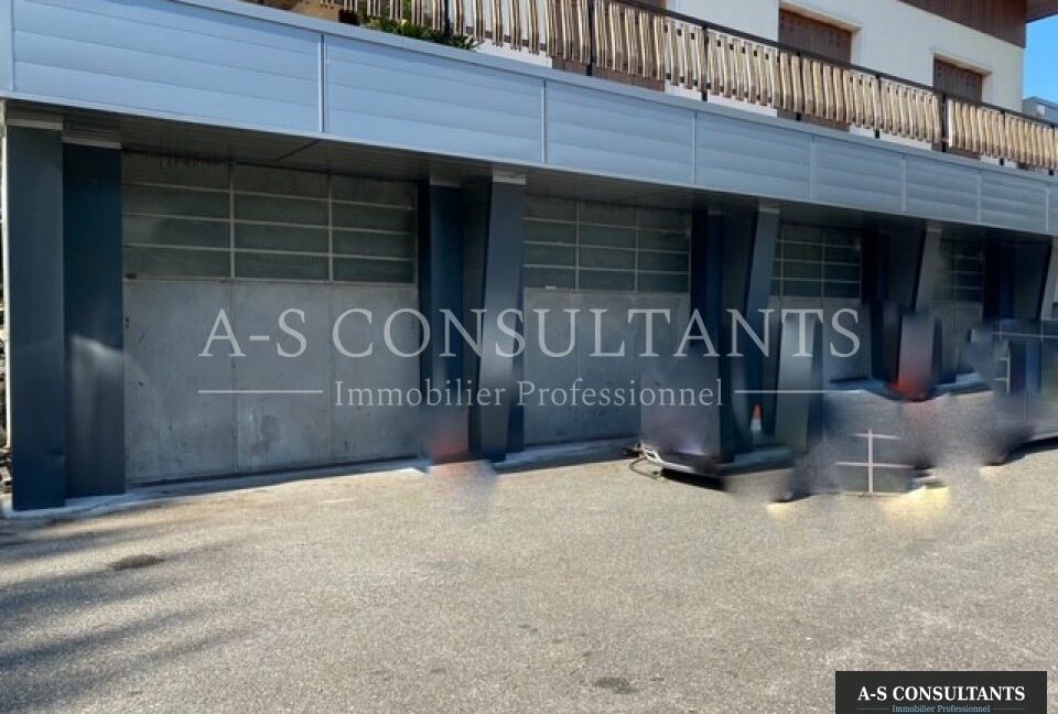LOCAL COMMERCIAL LOCATION CHALLES LES EAUX 73_0007_1.jpg