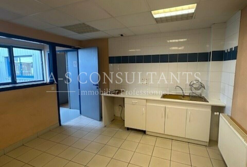 LOCAL D'ACTIVITE LOCATION LA ROCHE-SUR-FORON 765426038_74_0097_8.jpg