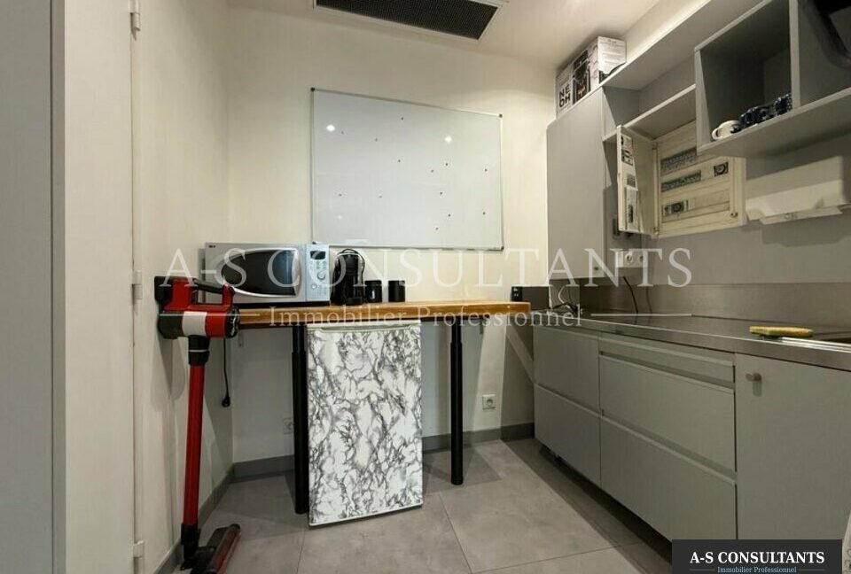 LOCAL COMMERCIAL A VENDRE RUMILLY 972425864_74_0112_3.jpg