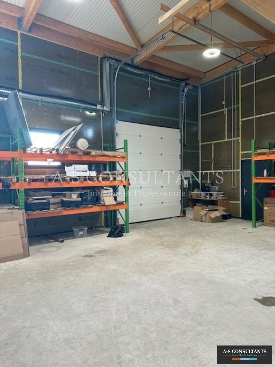 ENTREPOT LOCATION VIRIGNIN 976084879_01_0104_1.jpg