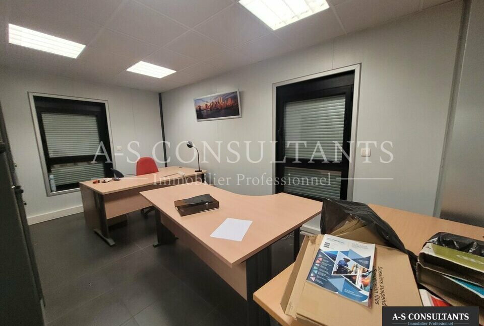 LOCAL COMMERCIAL LOCATION SAINT-PRIEST 261473749_69_0181_3.jpg