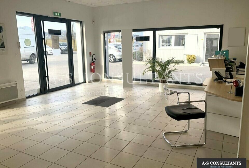 LOCAL COMMERCIAL A VENDRE BELLEY 549627898_01_0102_4.jpg