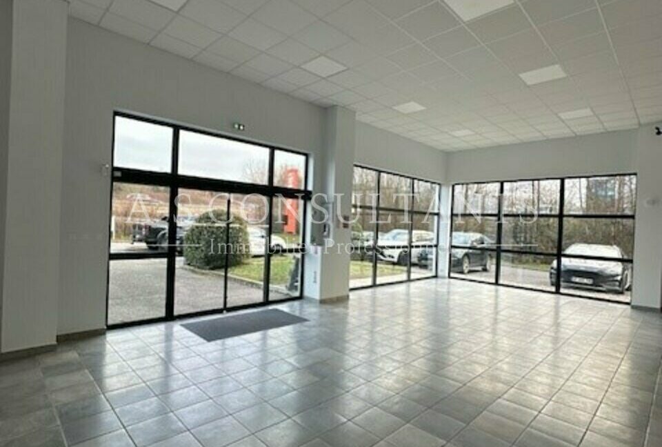 LOCAL COMMERCIAL LOCATION ANNECY 715663196_74_0109_2.jpg