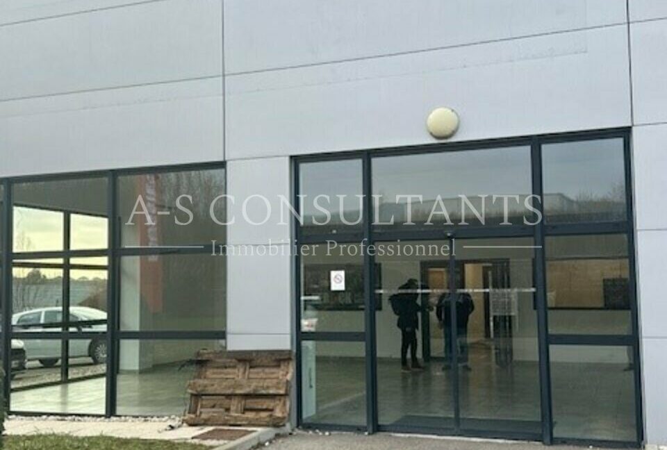 LOCAL COMMERCIAL LOCATION ANNECY 715664168_74_0109_3.jpg