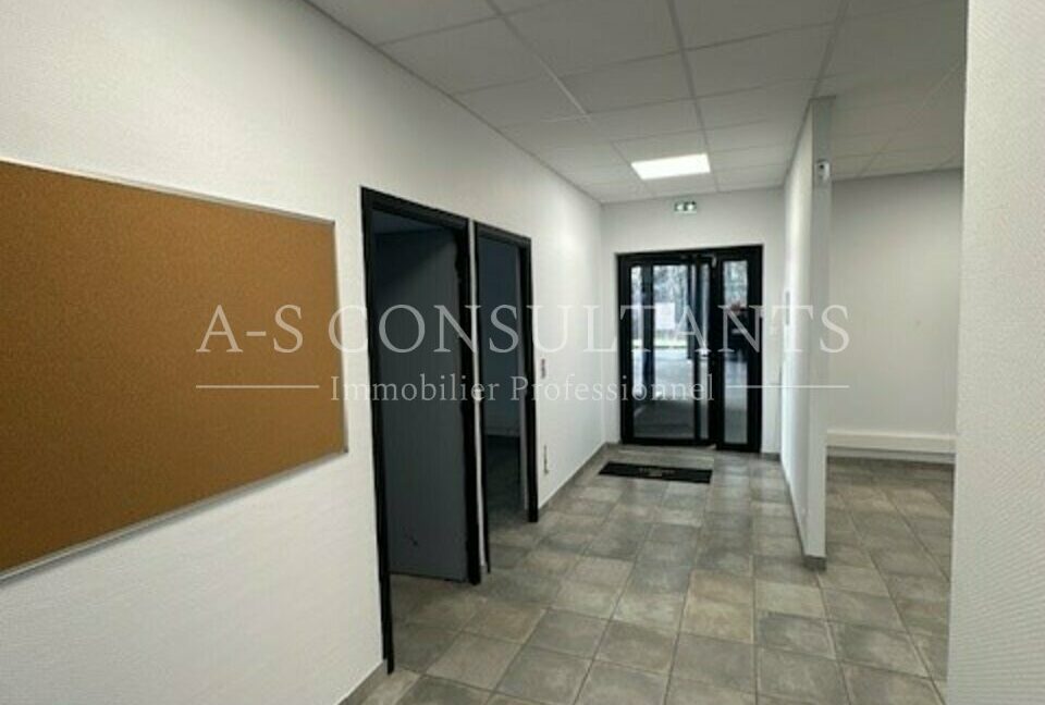 LOCAL COMMERCIAL LOCATION ANNECY 723635970_74_0109_7.jpg