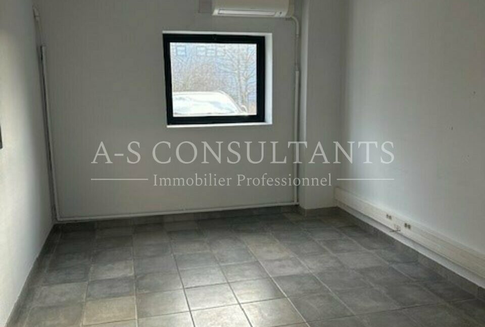 LOCAL COMMERCIAL LOCATION ANNECY 723640761_74_0109_11.jpg