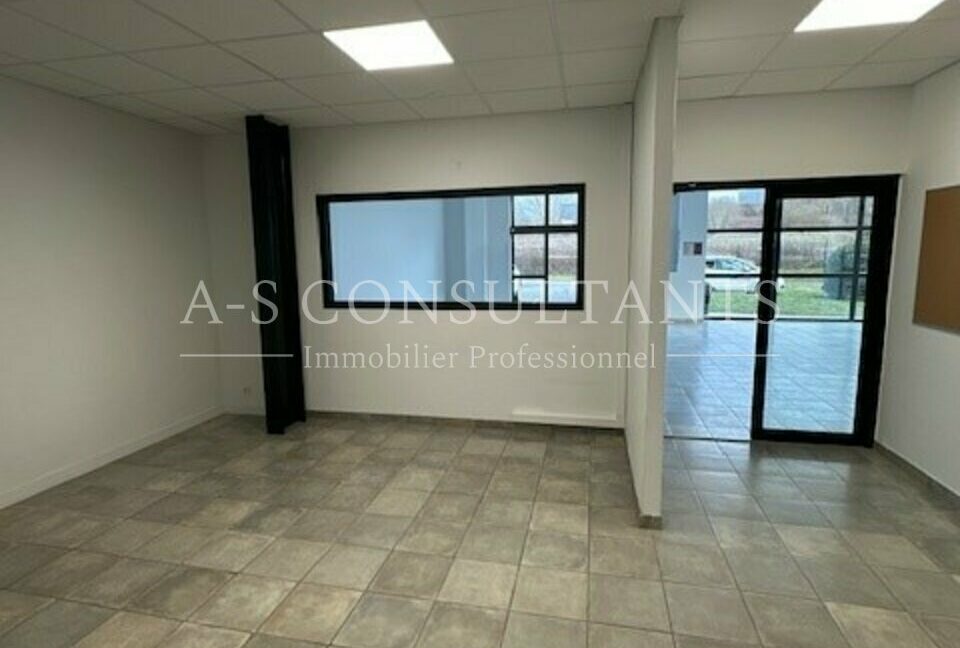 LOCAL COMMERCIAL A VENDRE ANNECY 74_0124_10.jpg